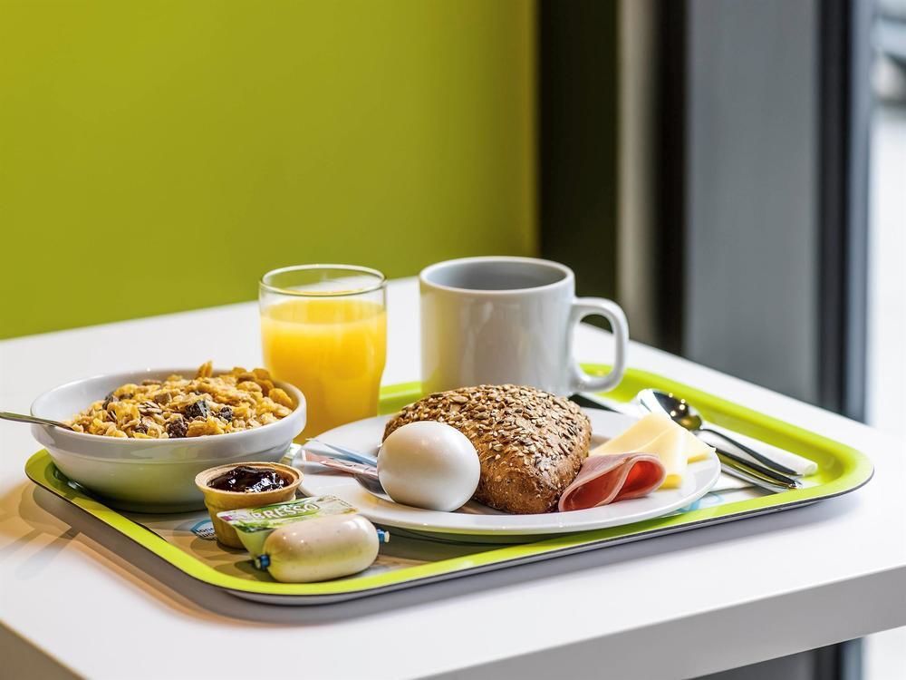 Ibis Budget Rennes Route De Saint Malo Montgermont Exterior photo